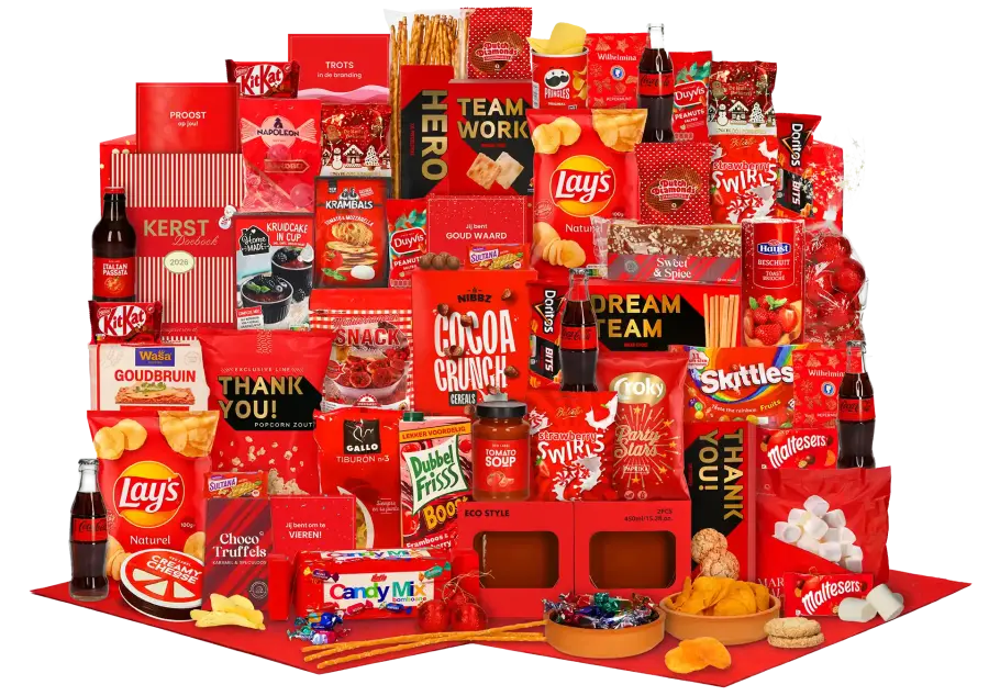 Luxe royaal gevuld kerstpakket met terra cotta schaaltjes, diverse zoete, hartige A-merk snacks en Coca Cola