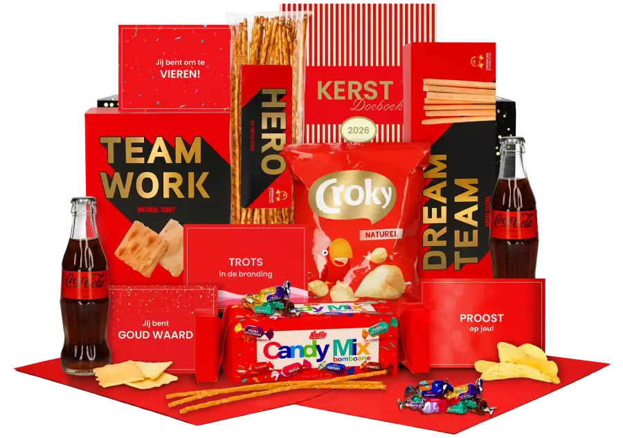 Kerstpakket met twee flesjes Coca Cola zero, candy mix, chips en zoutjes