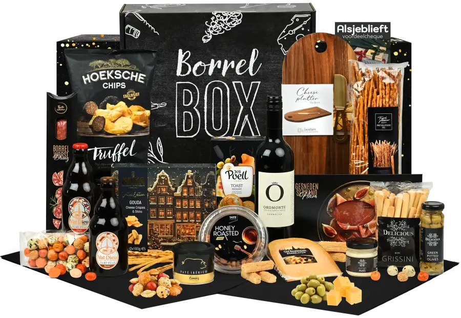 Borrel kerstpakket met kaasplank, rode wijn, bier en verschillende borrelhappen