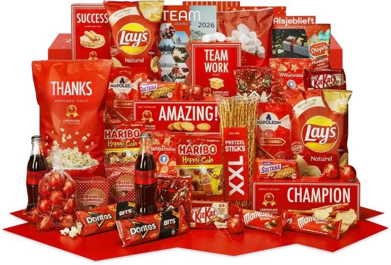 Sterk kerstpakket met diverse lekkernijen in rode feestelijke doos